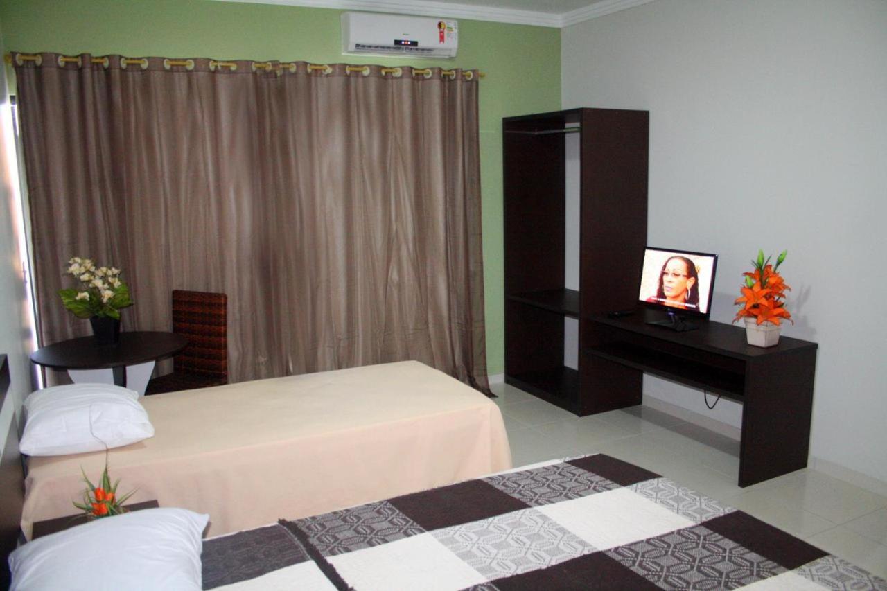 Oyo Apart Hotel Veleiros Санта-Крус-Кабралия Экстерьер фото