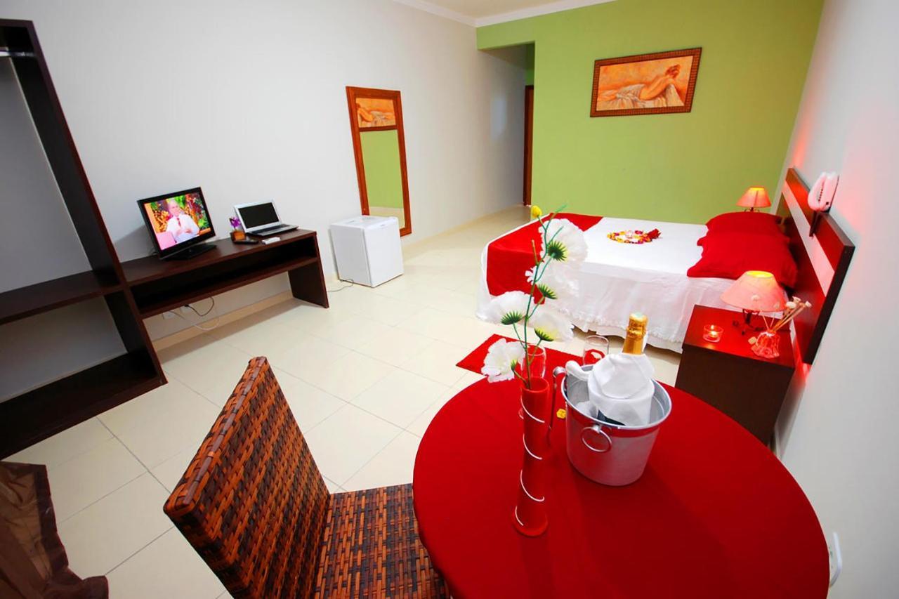Oyo Apart Hotel Veleiros Санта-Крус-Кабралия Экстерьер фото