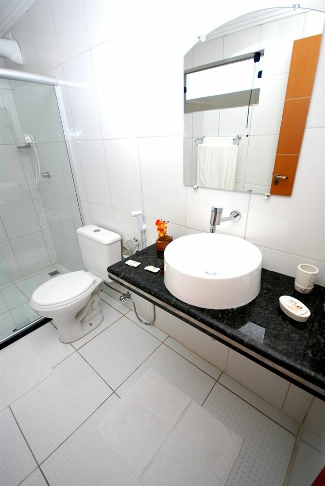 Oyo Apart Hotel Veleiros Санта-Крус-Кабралия Экстерьер фото